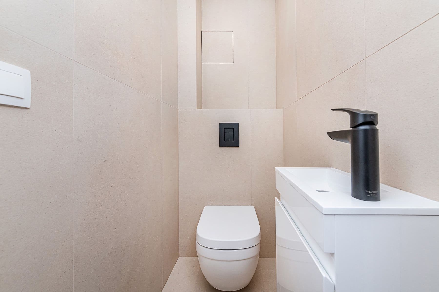 Prodej bytu 2+kk 54 m², Ruská, Praha, Praha Prodej bytu 2+kk 54 m², Ruská, Praha, Praha