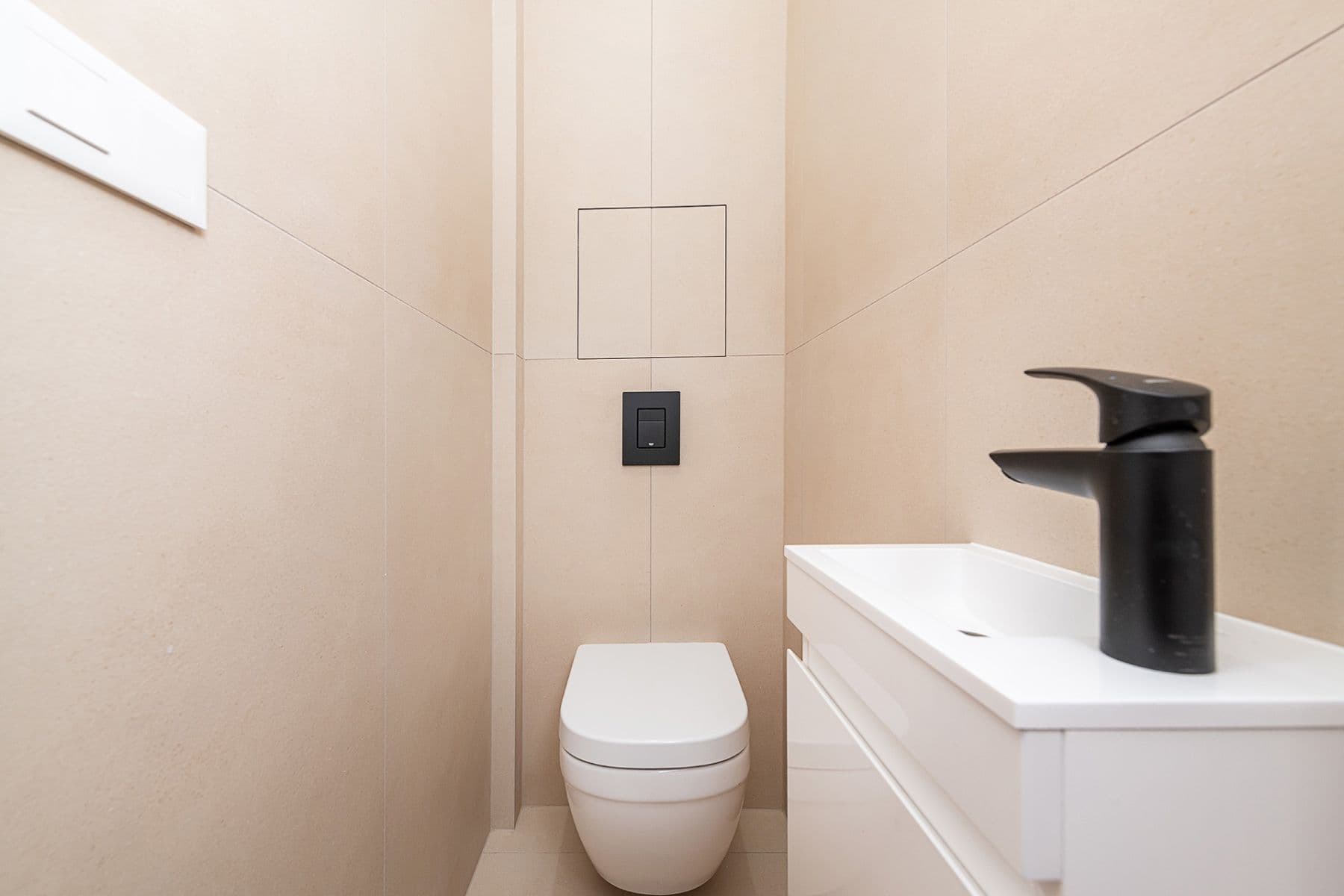 Prodej bytu 2+kk 54 m², Ruská, Praha, Praha Prodej bytu 2+kk 54 m², Ruská, Praha, Praha