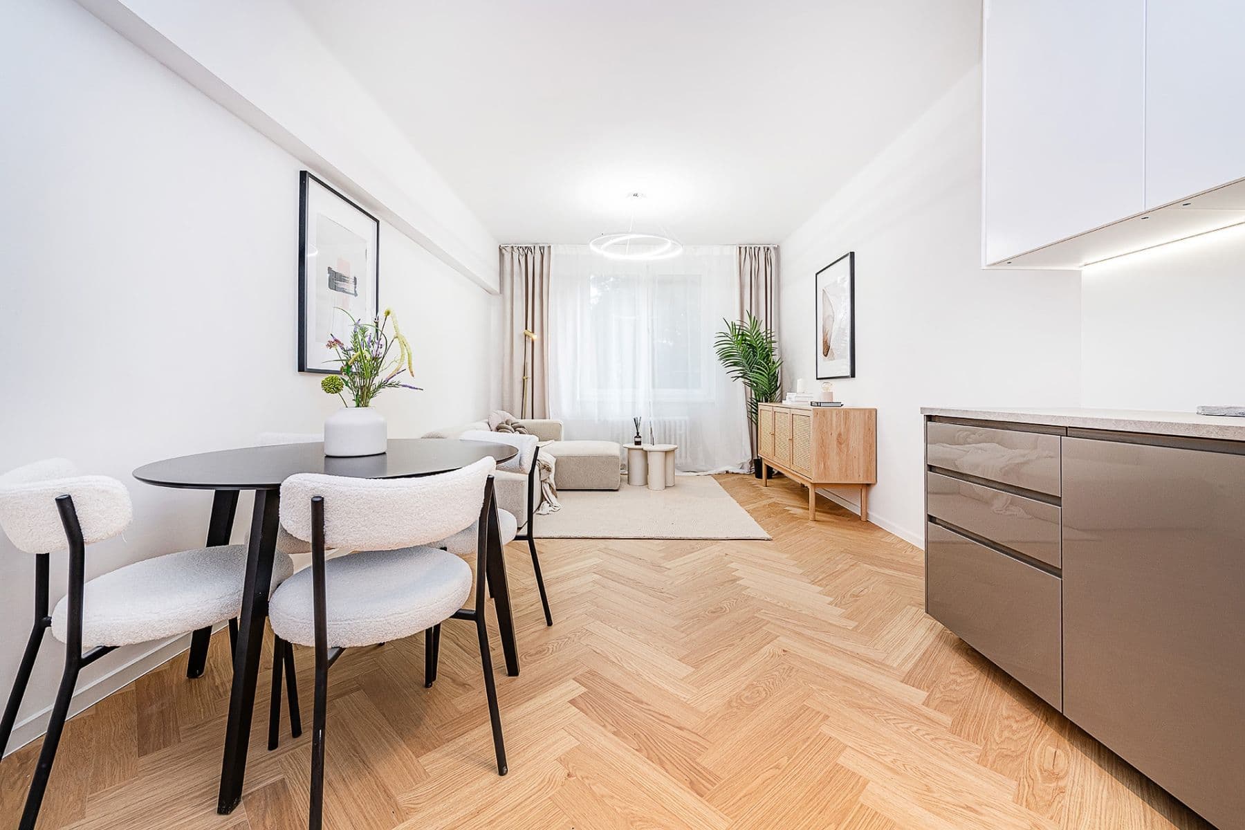Prodej bytu 2+kk 54 m², Ruská, Praha, Praha Prodej bytu 2+kk 54 m², Ruská, Praha, Praha