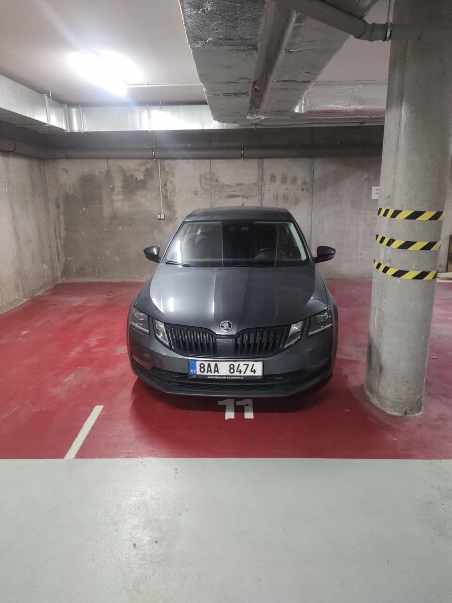 Pronájem garáže 12 m², Lumírova, Praha, Praha Pronájem garáže 12 m², Lumírova, Praha, Praha