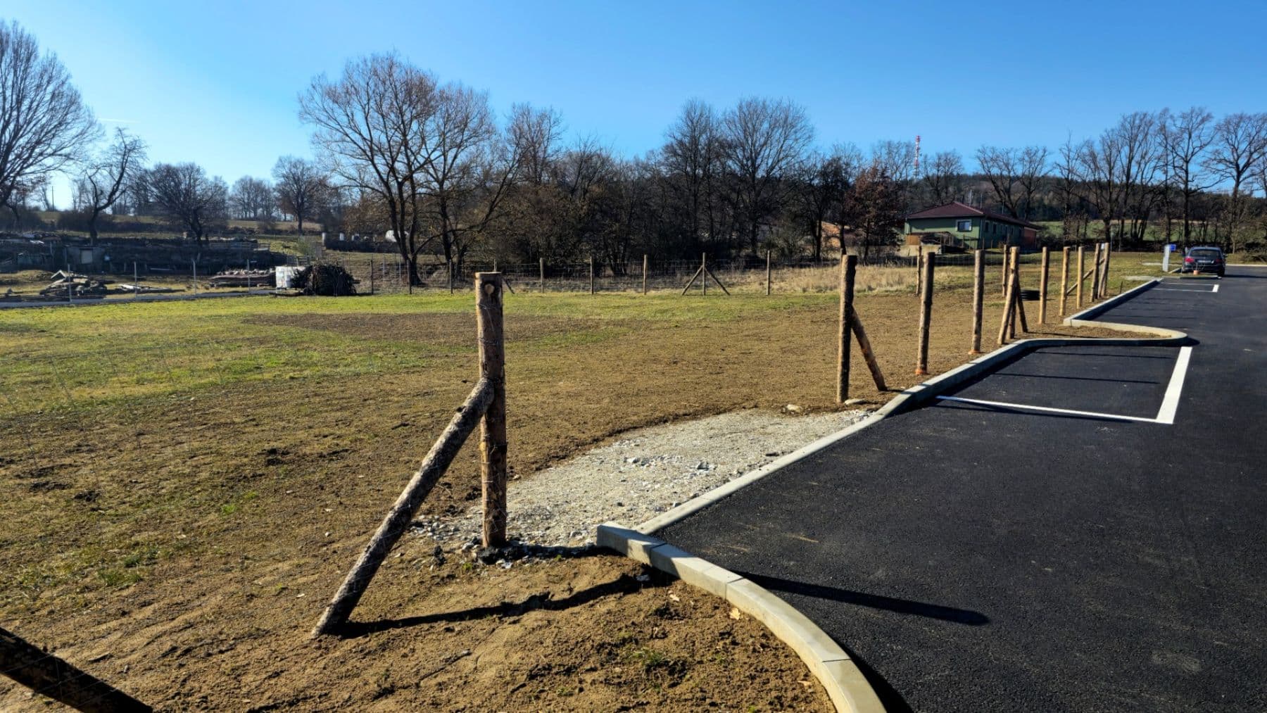 Prodej pozemku 1.100 m², Dobev, Jihočeský kraj Prodej pozemku 1.100 m², Dobev, Jihočeský kraj