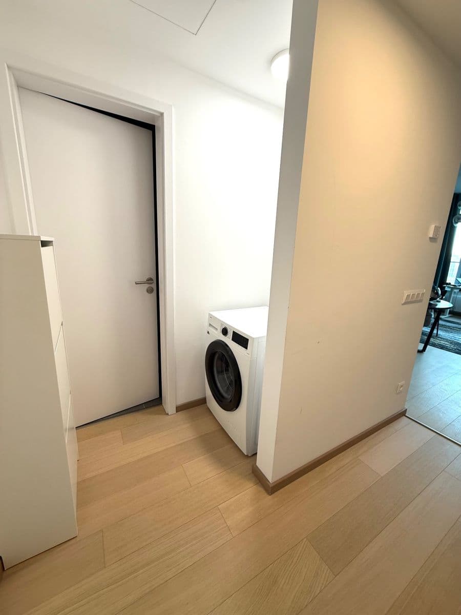 Pronájem bytu 2+1 48 m², Bottova, Bratislava - mestská časť Staré Mesto, Bratislavský kraj Pronájem bytu 2+1 48 m², Bottova, Bratislava - mestská časť Staré Mesto, Bratislavský kraj