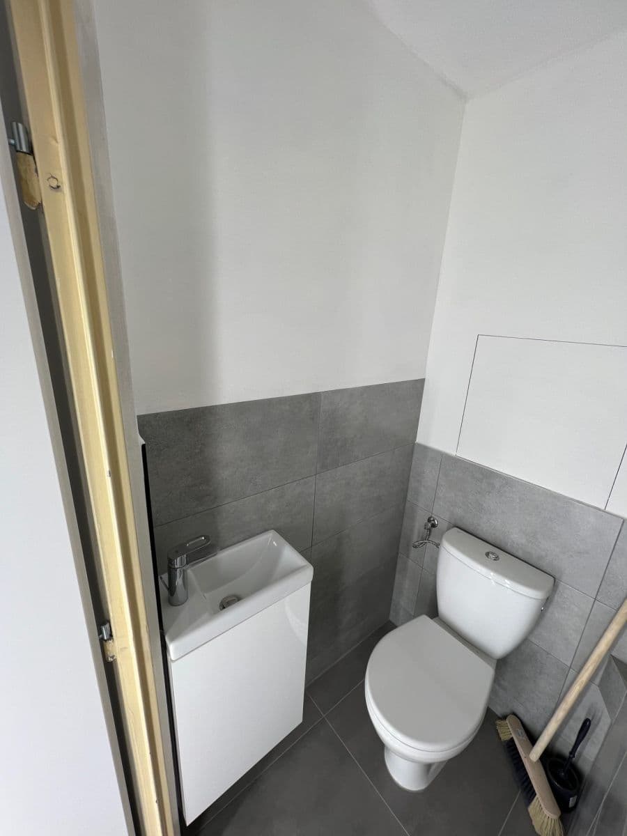 Pronájem bytu 1+kk 28 m², Souhrady, Brno, Jihomoravský kraj Pronájem bytu 1+kk 28 m², Souhrady, Brno, Jihomoravský kraj