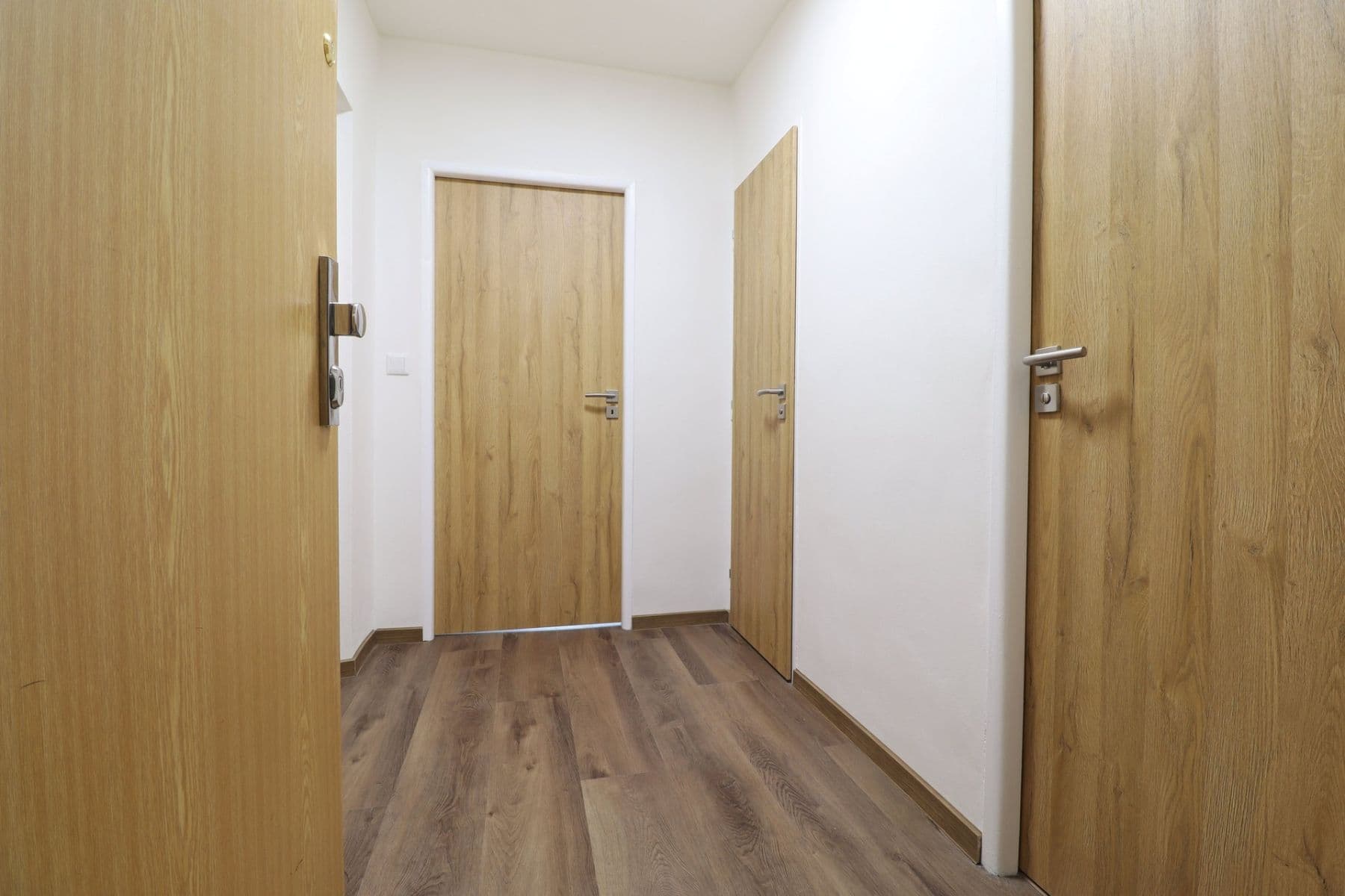 Pronájem bytu 2+kk 43 m², Jemnická, Praha, Praha Pronájem bytu 2+kk 43 m², Jemnická, Praha, Praha