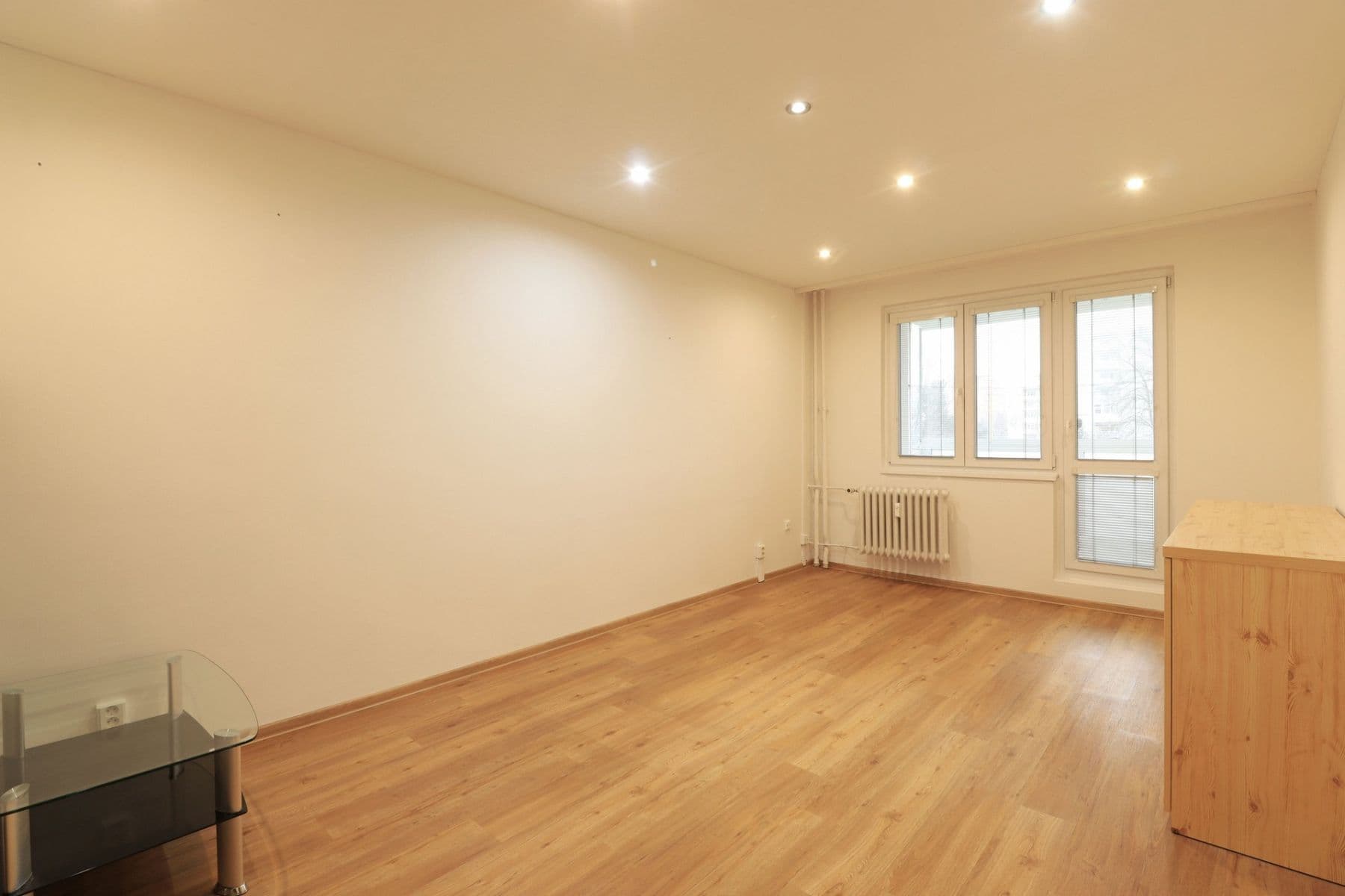 Pronájem bytu 2+1 60 m², Wednesbury, Kladno, Středočeský kraj Pronájem bytu 2+1 60 m², Wednesbury, Kladno, Středočeský kraj