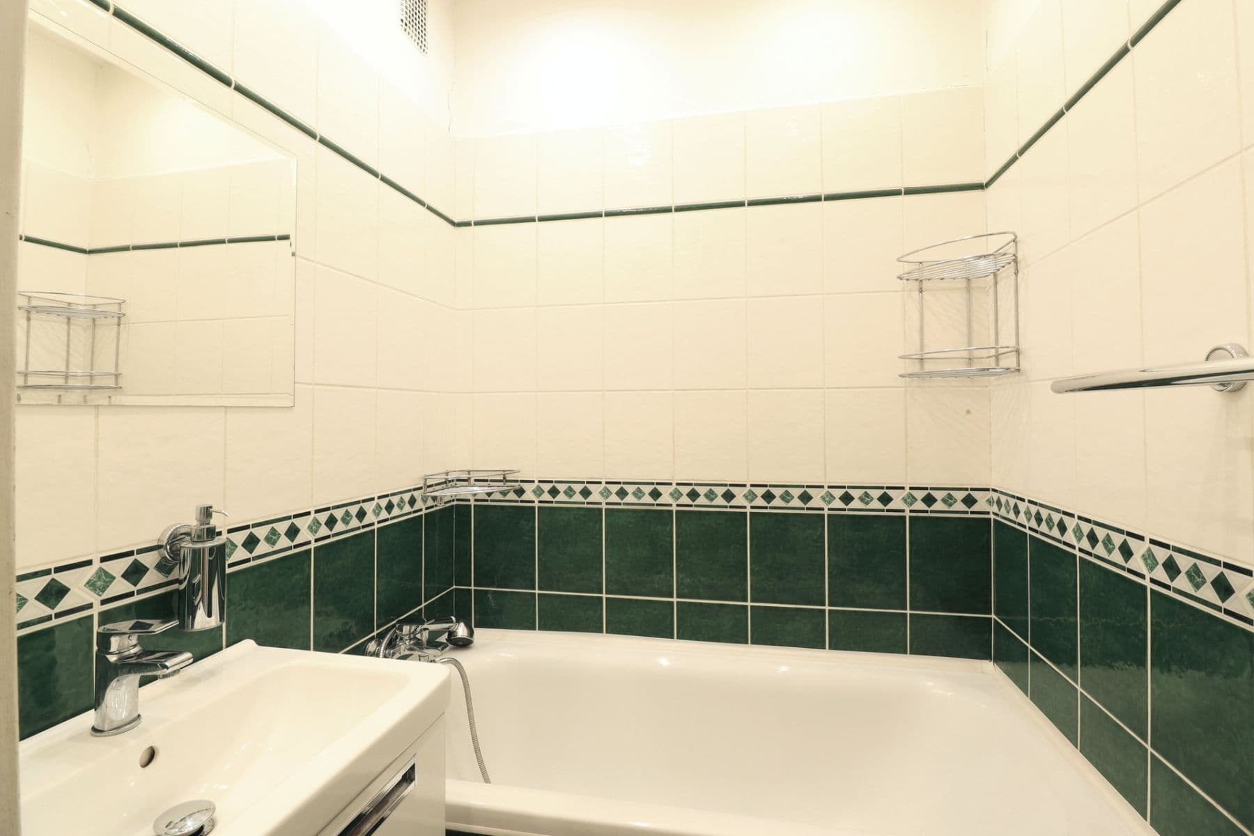 Pronájem bytu 2+1 60 m², Wednesbury, Kladno, Středočeský kraj Pronájem bytu 2+1 60 m², Wednesbury, Kladno, Středočeský kraj