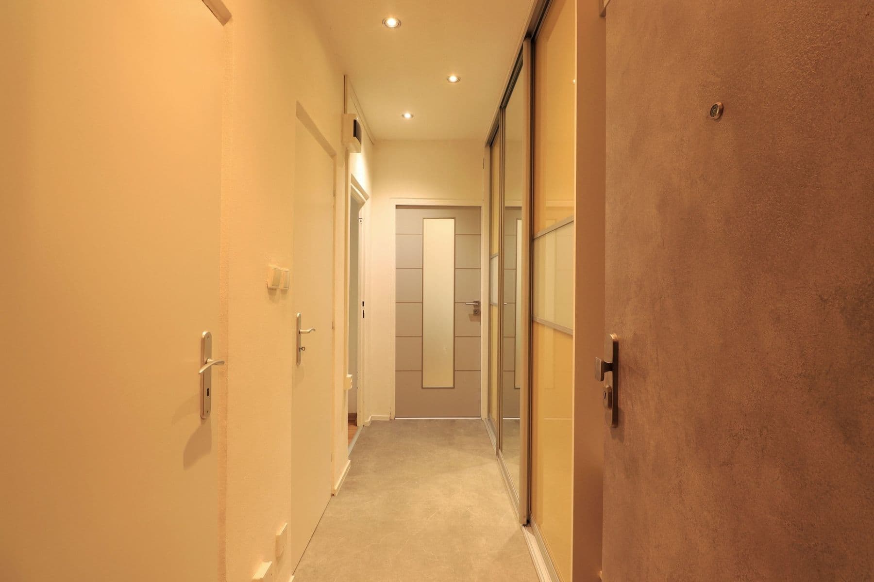 Pronájem bytu 2+1 60 m², Wednesbury, Kladno, Středočeský kraj Pronájem bytu 2+1 60 m², Wednesbury, Kladno, Středočeský kraj