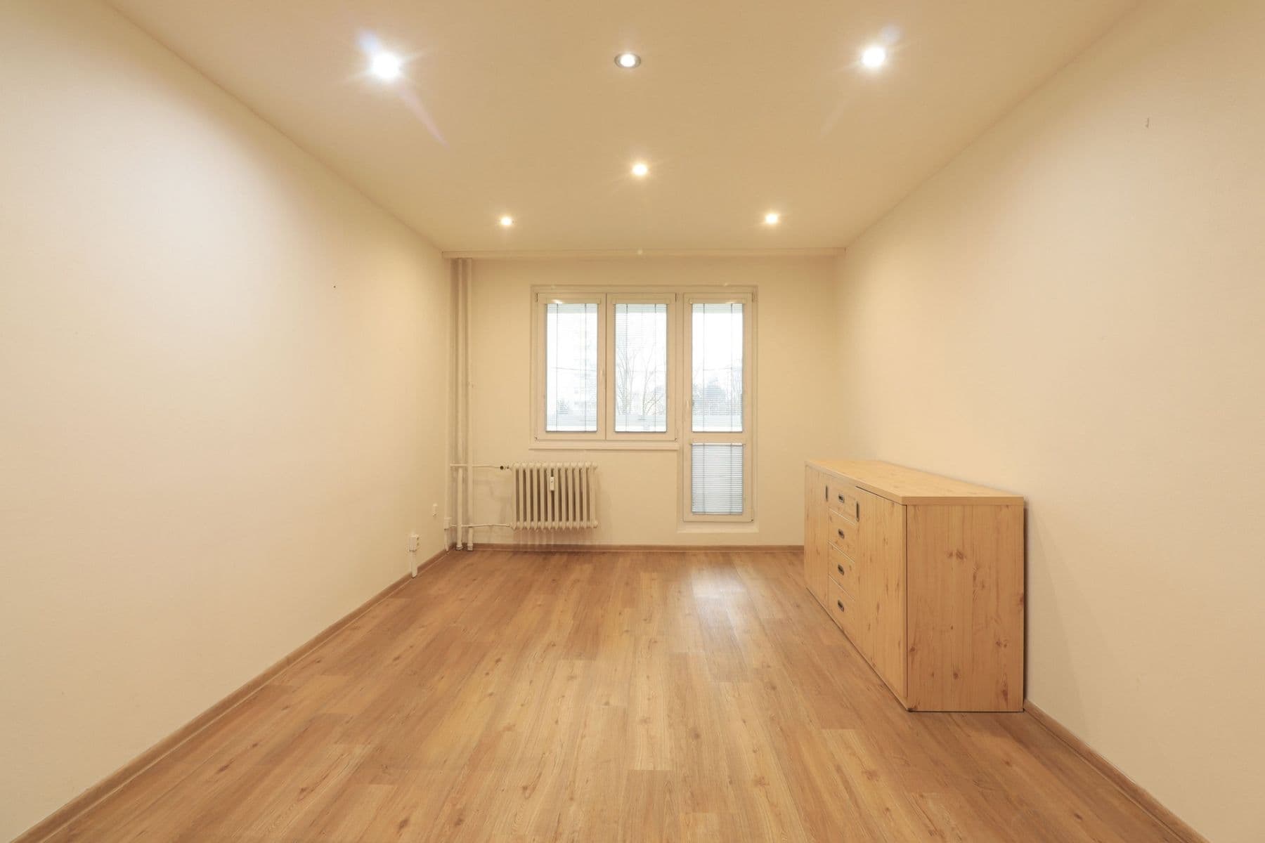 Pronájem bytu 2+1 60 m², Wednesbury, Kladno, Středočeský kraj Pronájem bytu 2+1 60 m², Wednesbury, Kladno, Středočeský kraj