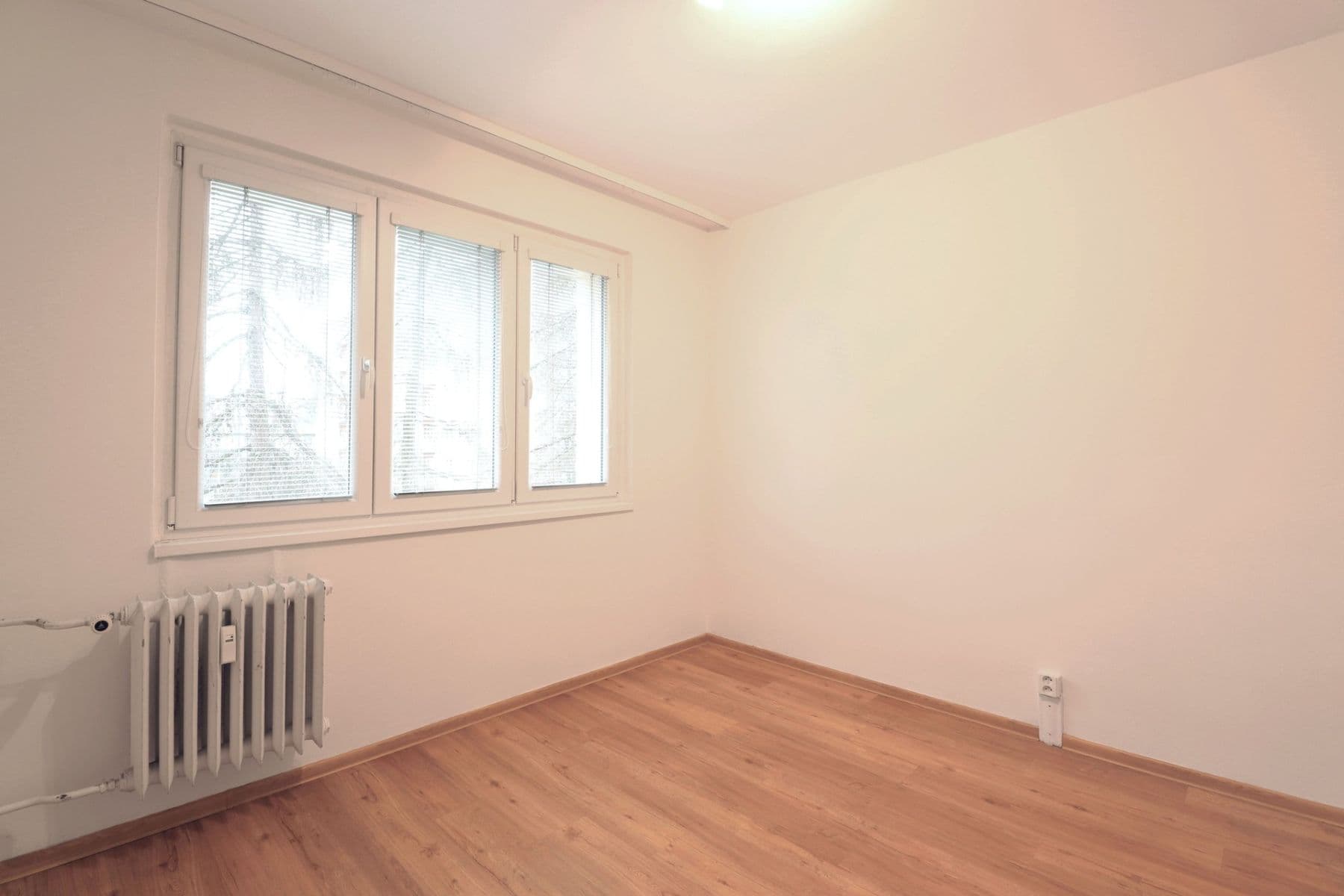 Pronájem bytu 2+1 60 m², Wednesbury, Kladno, Středočeský kraj Pronájem bytu 2+1 60 m², Wednesbury, Kladno, Středočeský kraj