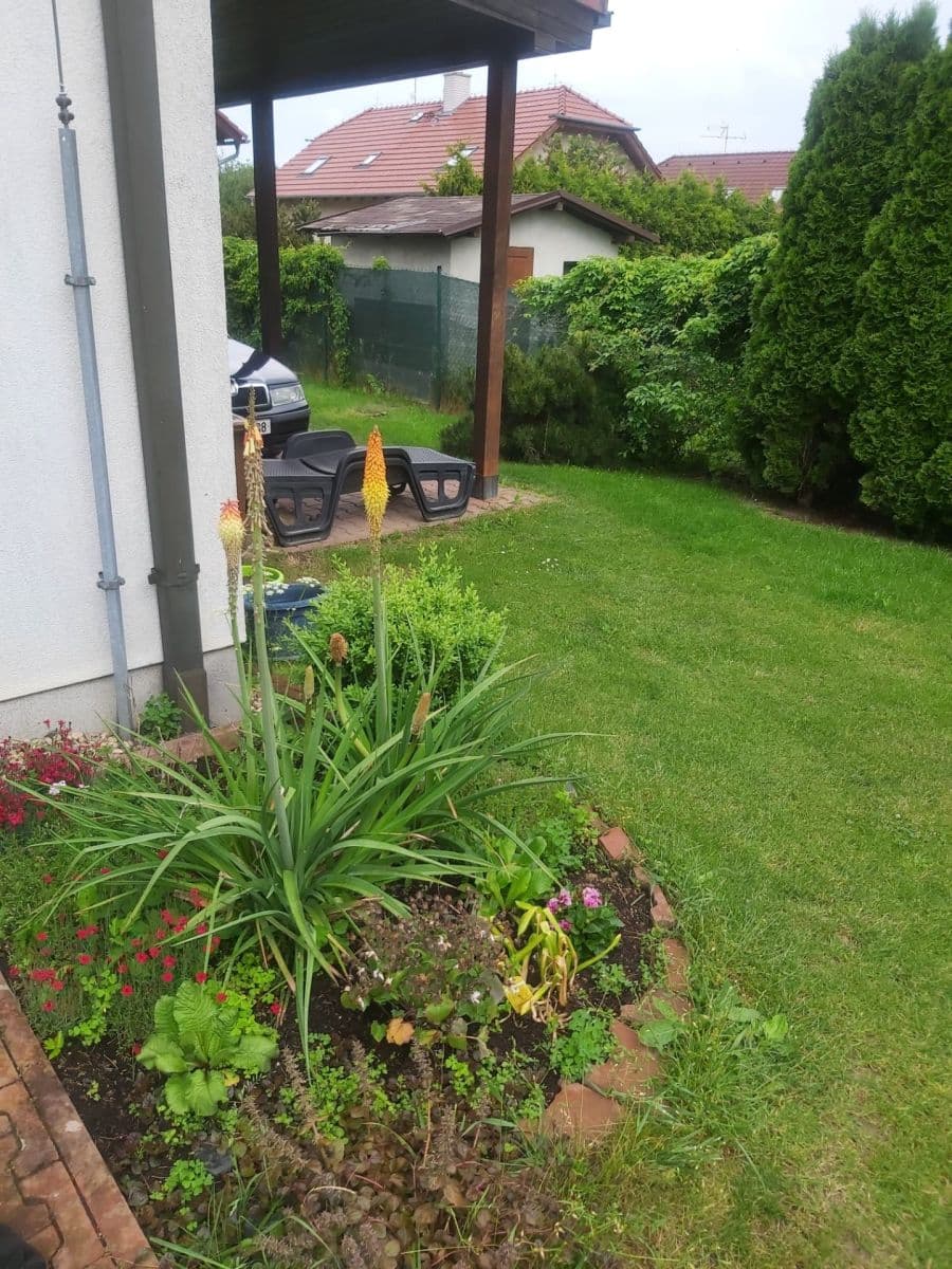 Prodej domu 107 m², pozemek 600 m², U Potoka, Mukařov, Středočeský kraj Prodej domu 107 m², pozemek 600 m², U Potoka, Mukařov, Středočeský kraj