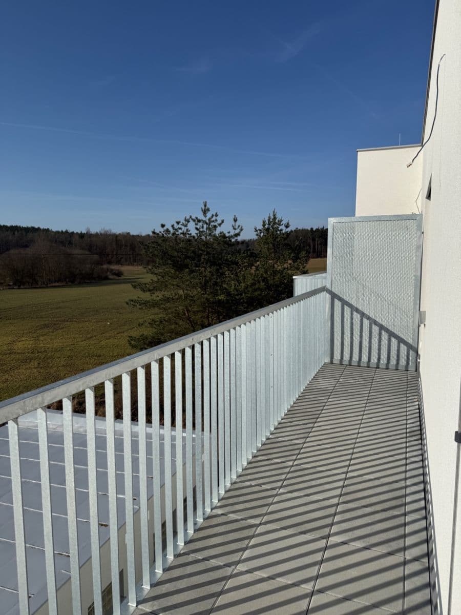 Pronájem bytu 1+kk 52 m², Na Zlaté stezce, Dobříš, Středočeský kraj Pronájem bytu 1+kk 52 m², Na Zlaté stezce, Dobříš, Středočeský kraj