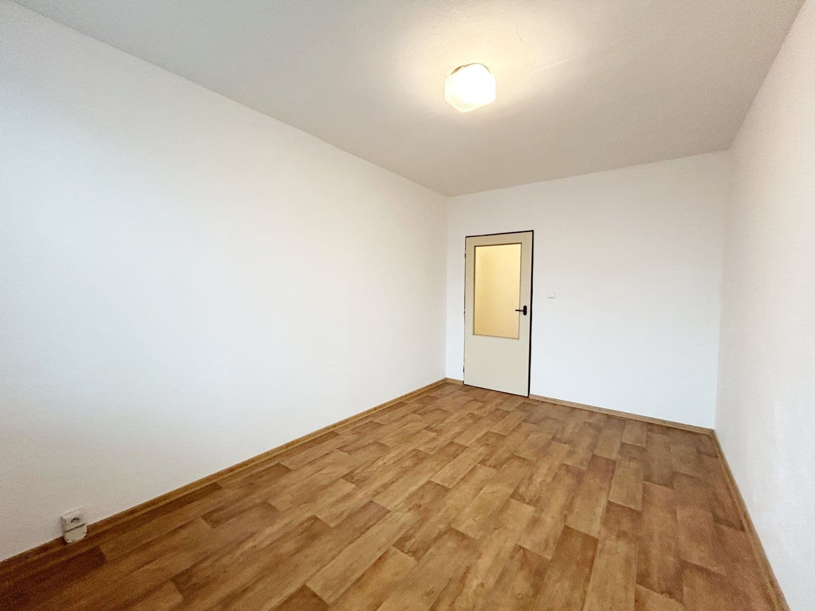 Pronájem bytu 4+1 89 m², Doležalova, Praha, Praha Pronájem bytu 4+1 89 m², Doležalova, Praha, Praha