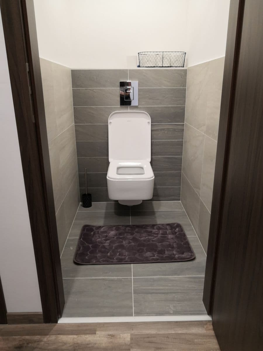 Pronájem bytu 3+1 64 m², Šancová, Bratislava - mestská časť Staré Mesto, Bratislavský kraj Pronájem bytu 3+1 64 m², Šancová, Bratislava - mestská časť Staré Mesto, Bratislavský kraj