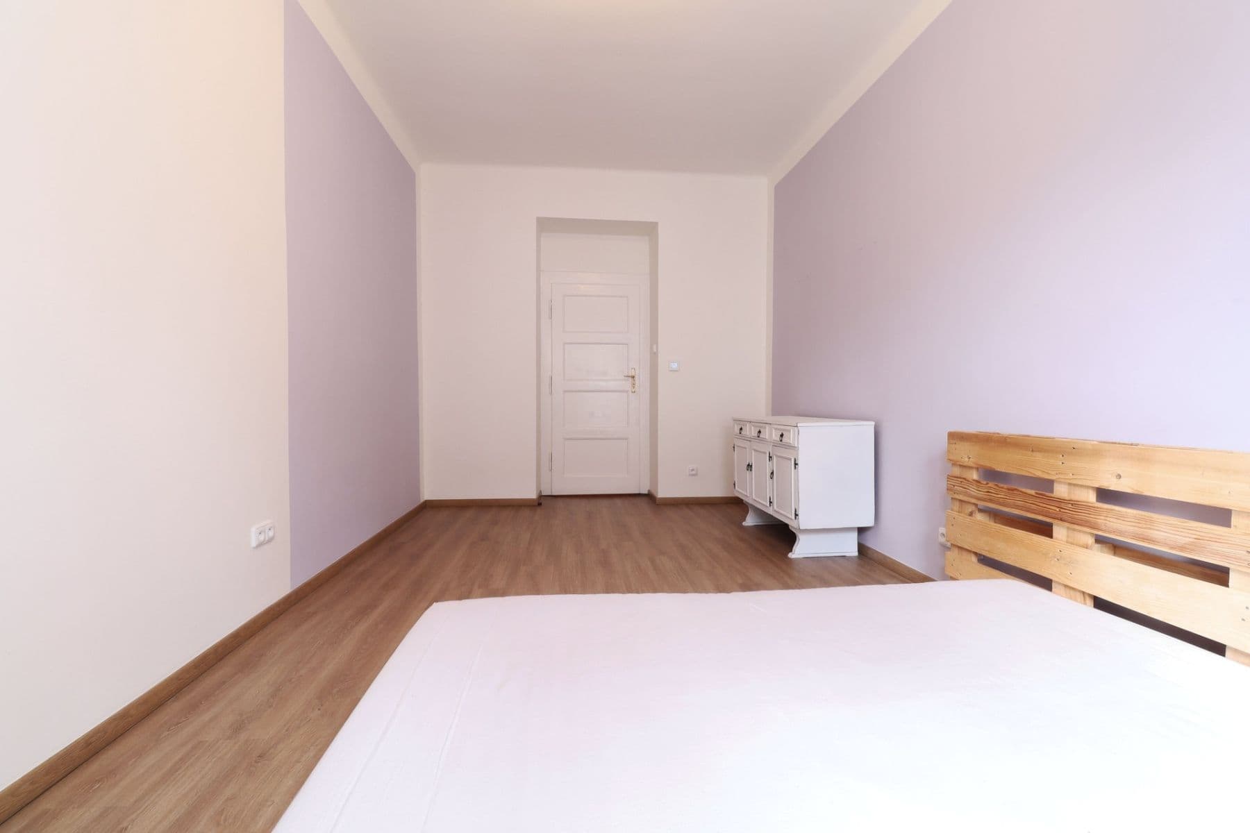 Pronájem bytu 2+kk 50 m², Biskupcova, Praha, Praha Pronájem bytu 2+kk 50 m², Biskupcova, Praha, Praha