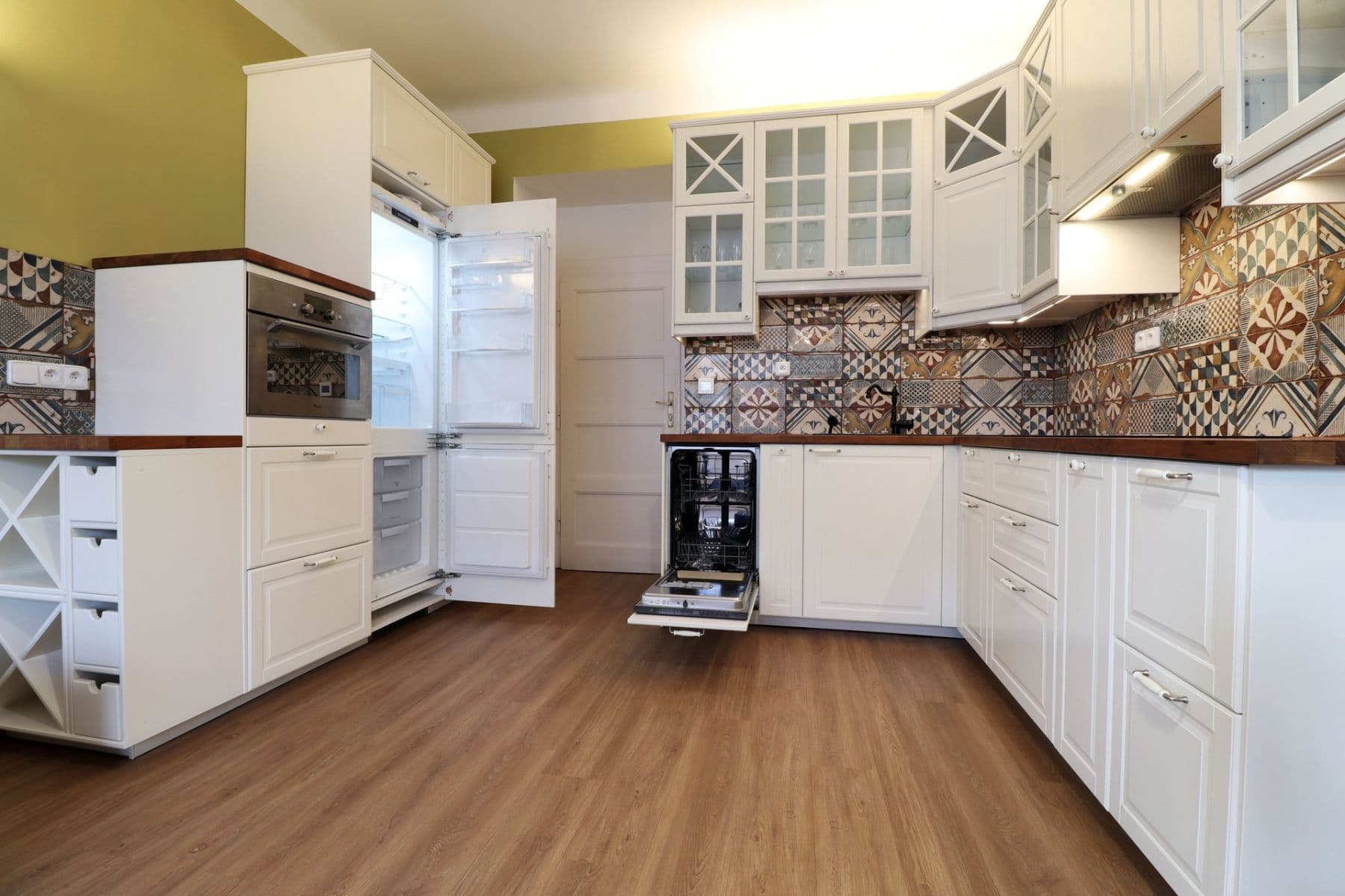 Pronájem bytu 2+kk 50 m², Biskupcova, Praha, Praha Pronájem bytu 2+kk 50 m², Biskupcova, Praha, Praha