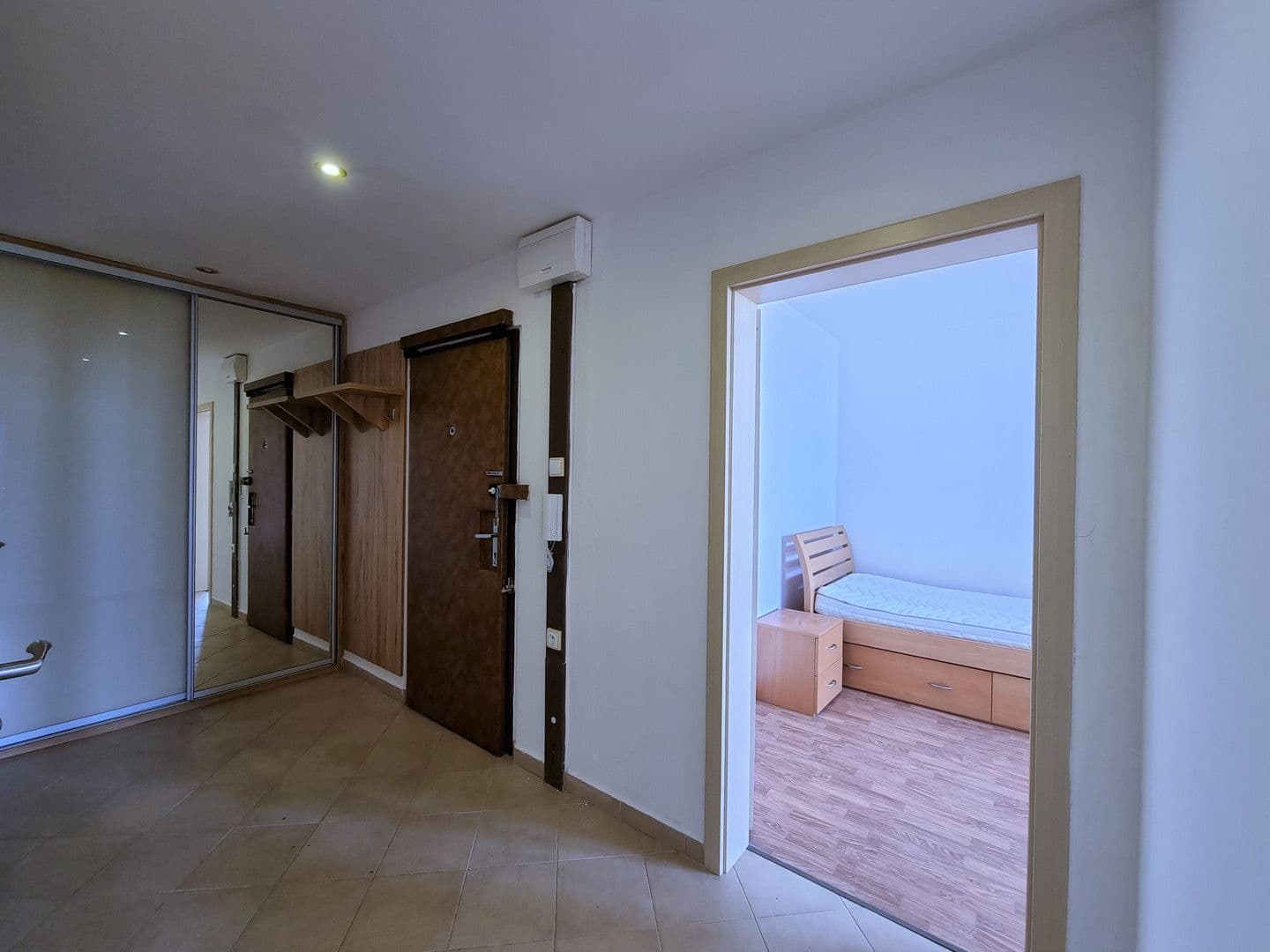 Pronájem bytu 3+kk 65 m², Rezlerova, Praha, Praha Pronájem bytu 3+kk 65 m², Rezlerova, Praha, Praha