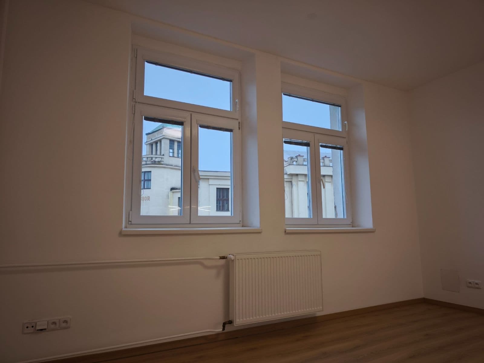 Pronájem kanceláře 94 m², U Husova sboru, Pardubice, Pardubický kraj Pronájem kanceláře 94 m², U Husova sboru, Pardubice, Pardubický kraj