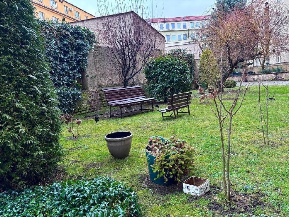 Pronájem kanceláře 94 m², U Husova sboru, Pardubice, Pardubický kraj Pronájem kanceláře 94 m², U Husova sboru, Pardubice, Pardubický kraj