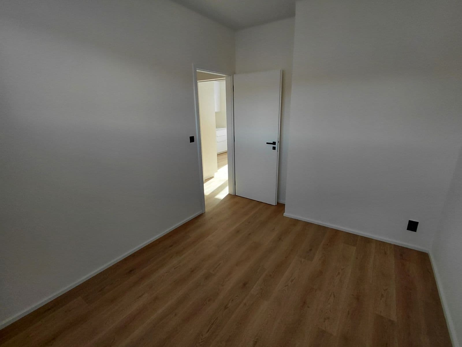 Pronájem bytu 2+kk 43 m², Humpolecká, Praha, Praha Pronájem bytu 2+kk 43 m², Humpolecká, Praha, Praha