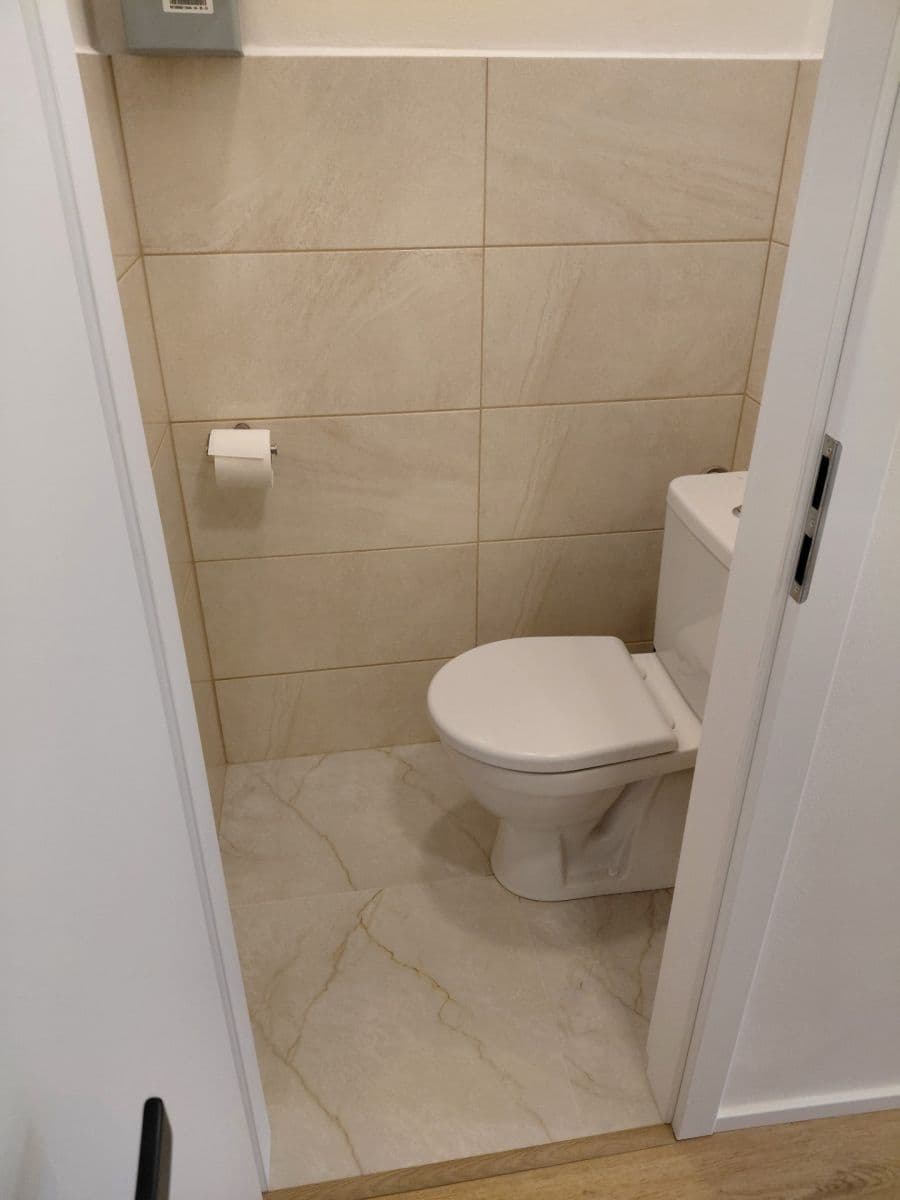 Pronájem bytu 2+kk 43 m², Humpolecká, Praha, Praha Pronájem bytu 2+kk 43 m², Humpolecká, Praha, Praha