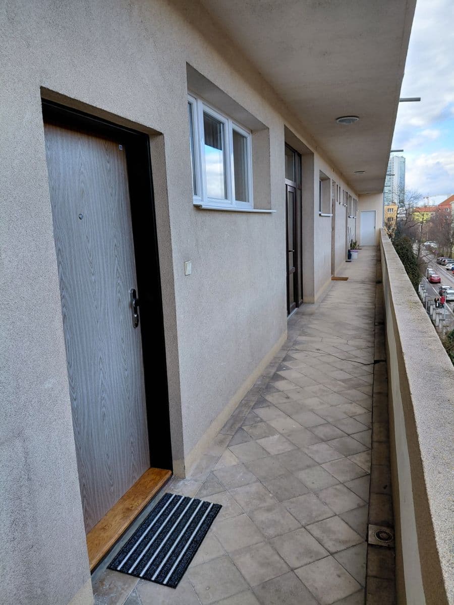 Pronájem bytu 2+kk 43 m², Humpolecká, Praha, Praha Pronájem bytu 2+kk 43 m², Humpolecká, Praha, Praha