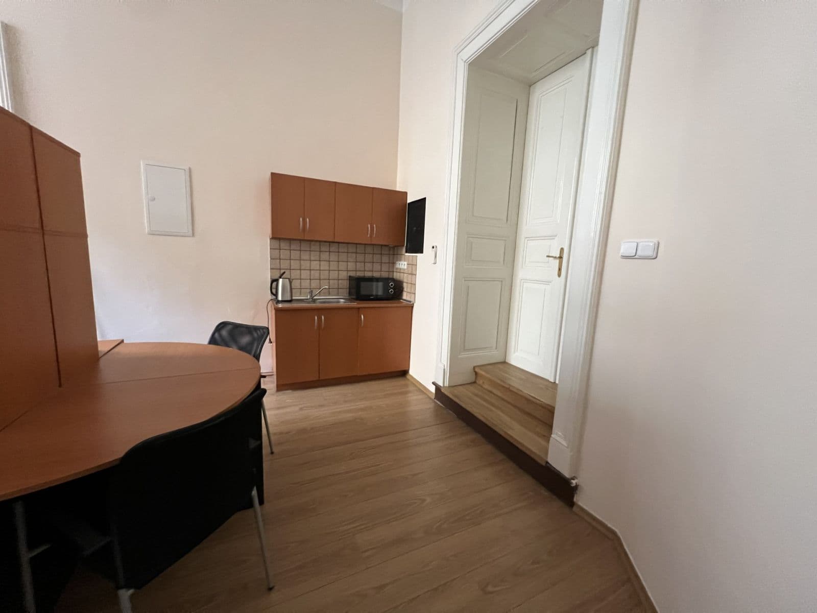 Pronájem kanceláře 75 m², Malátova, Praha, Praha Pronájem kanceláře 75 m², Malátova, Praha, Praha