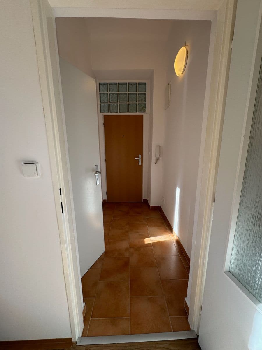 Pronájem bytu 2+kk 46 m², Oldřichova, Praha, Praha Pronájem bytu 2+kk 46 m², Oldřichova, Praha, Praha