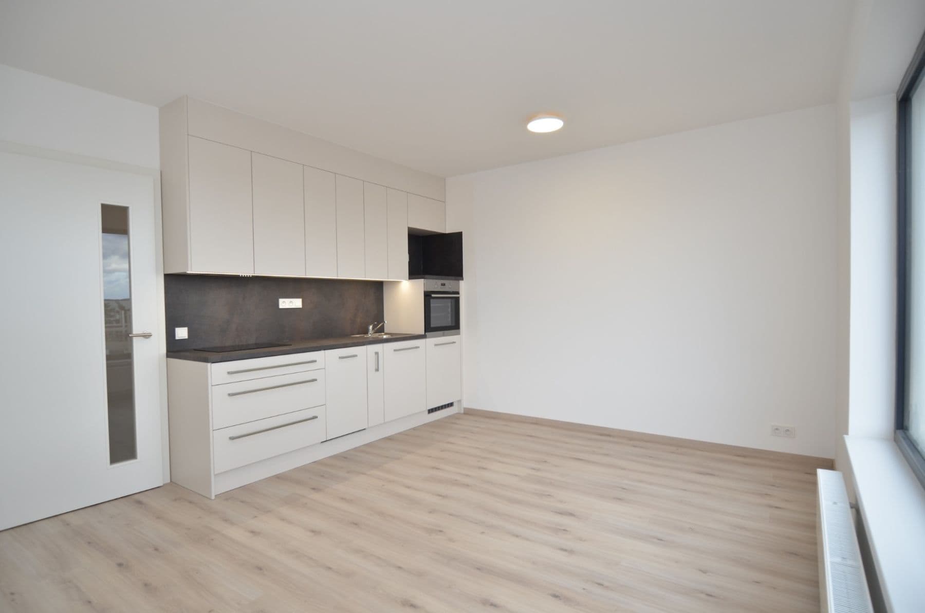 Pronájem bytu 1+kk 30 m², Tupolevova, Praha, Praha Pronájem bytu 1+kk 30 m², Tupolevova, Praha, Praha