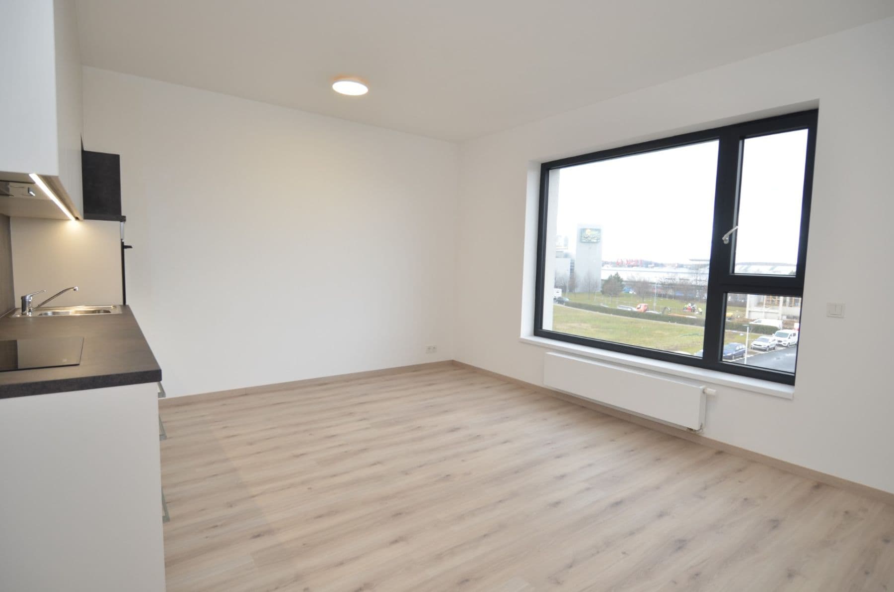 Pronájem bytu 1+kk 30 m², Tupolevova, Praha, Praha Pronájem bytu 1+kk 30 m², Tupolevova, Praha, Praha