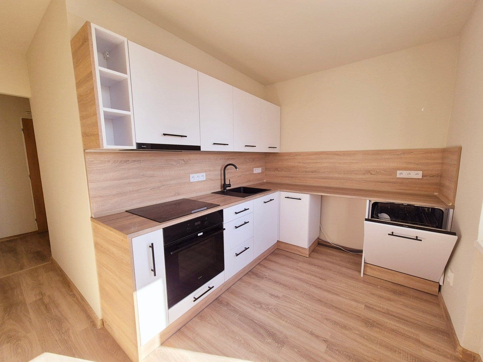 Pronájem bytu 2+1 49 m², Gustava Klimenta, Havířov, Moravskoslezský kraj Pronájem bytu 2+1 49 m², Gustava Klimenta, Havířov, Moravskoslezský kraj