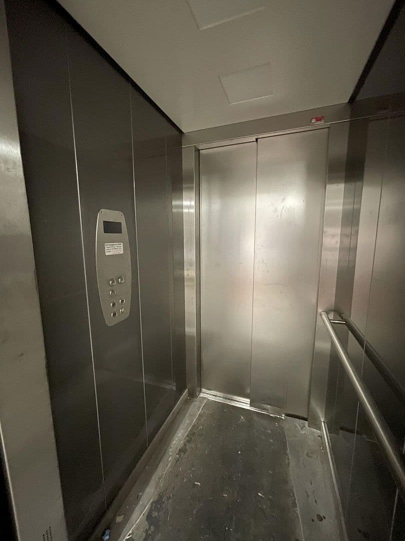 Prodej domu 430 m², Tulpenstr. 2-4, Dietzenbach, Hessen Prodej domu 430 m², Tulpenstr. 2-4, Dietzenbach, Hessen