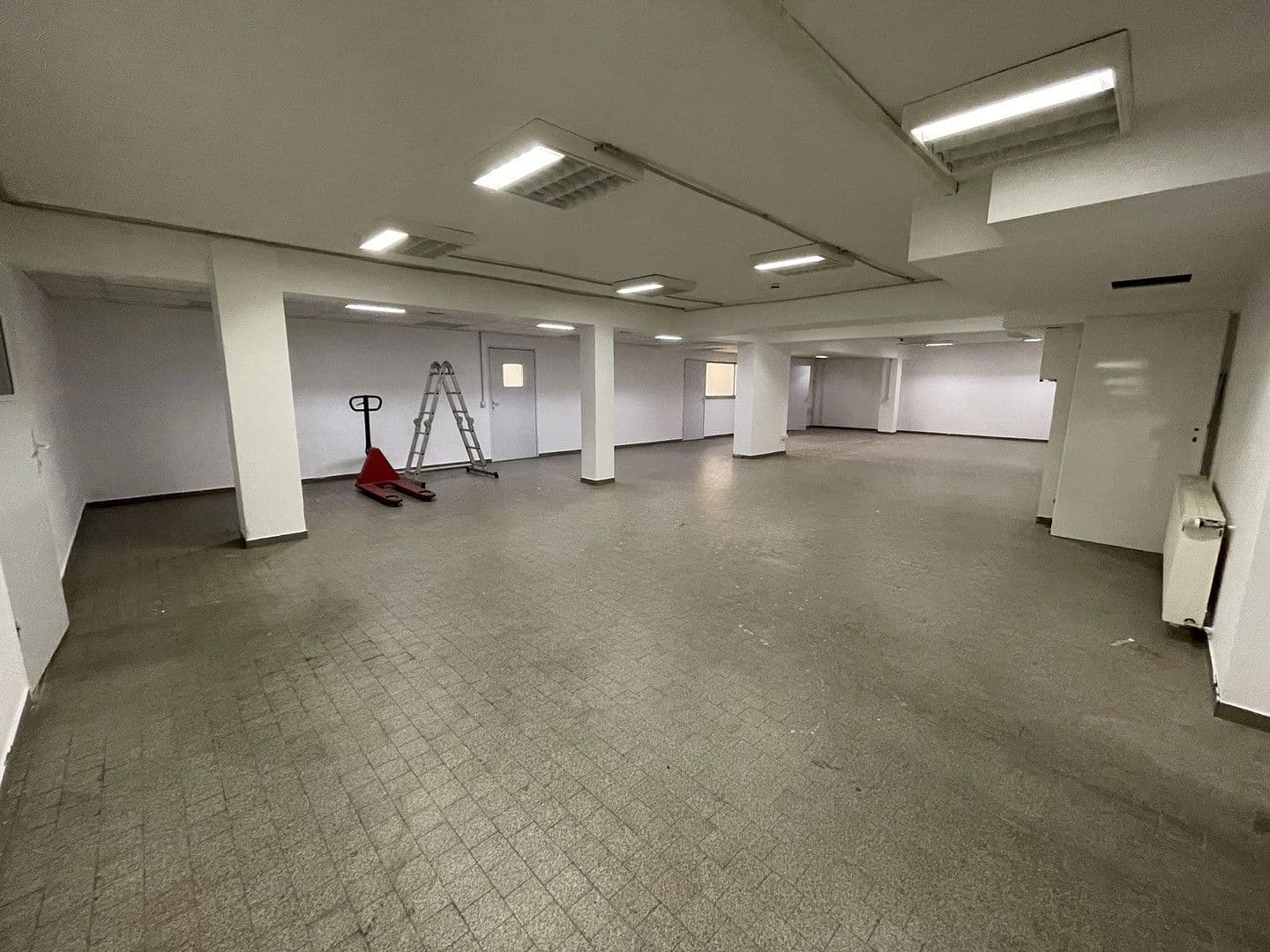 Prodej domu 430 m², Tulpenstr. 2-4, Dietzenbach, Hessen Prodej domu 430 m², Tulpenstr. 2-4, Dietzenbach, Hessen