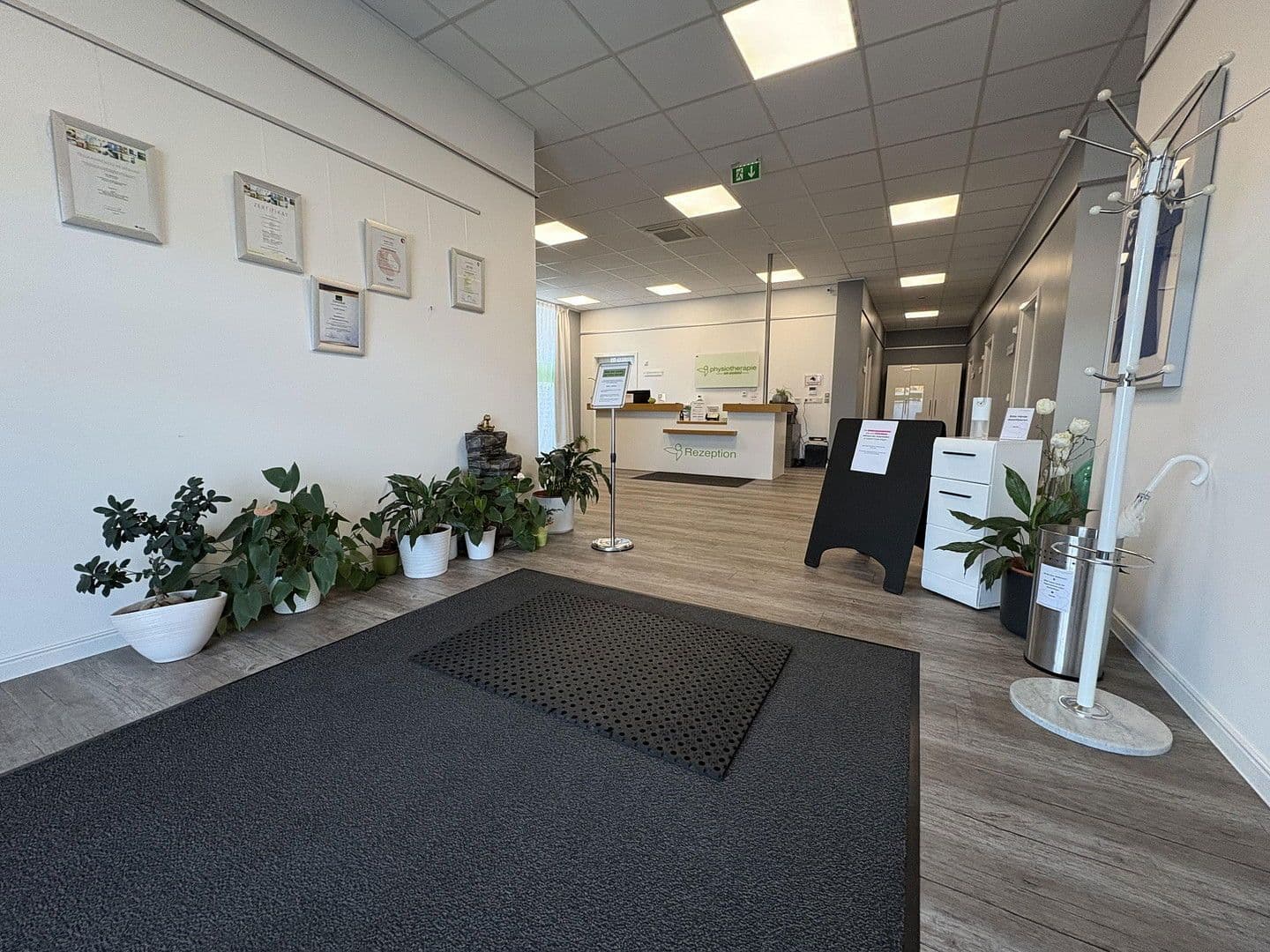 Prodej domu 430 m², Tulpenstr. 2-4, Dietzenbach, Hessen Prodej domu 430 m², Tulpenstr. 2-4, Dietzenbach, Hessen