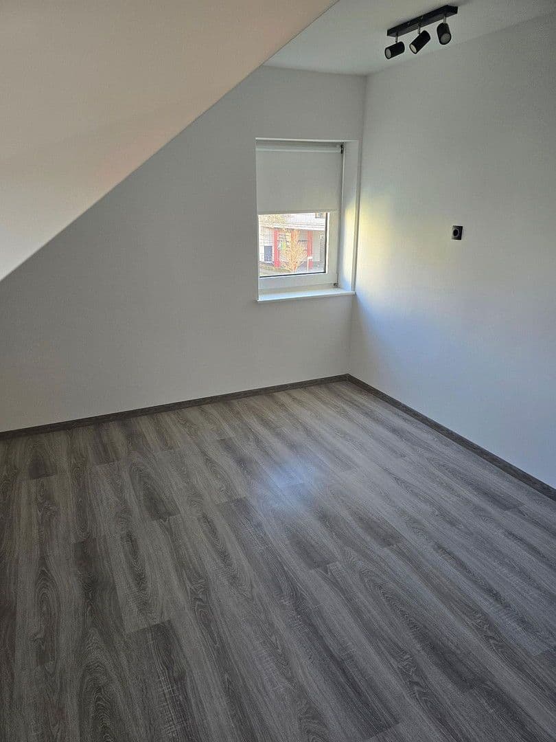 Pronájem bytu 2+1 50 m², Düsseldorfer Straße 120, Ratingen, Severní Porýní-Vestfálsko Pronájem bytu 2+1 50 m², Düsseldorfer Straße 120, Ratingen, Severní Porýní-Vestfálsko