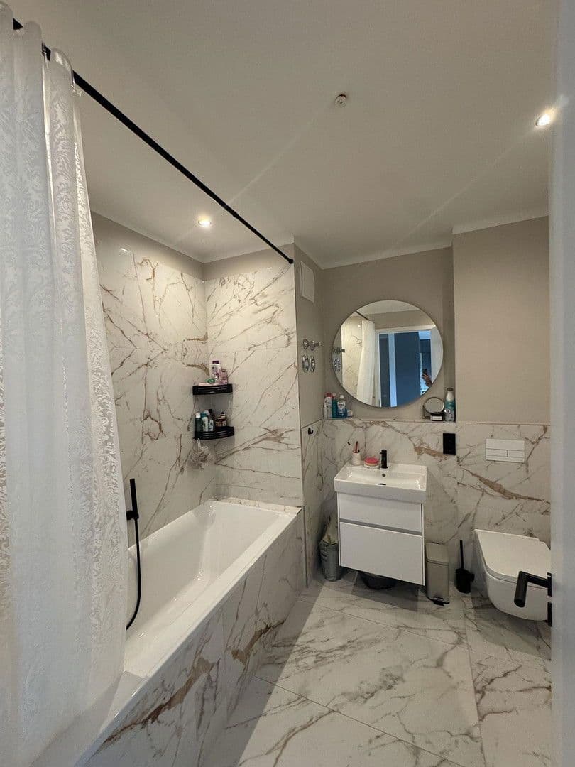 Prodej bytu 3+1 120 m², Charlottenburger Ufer 14, Berlin, Berlín Prodej bytu 3+1 120 m², Charlottenburger Ufer 14, Berlin, Berlín