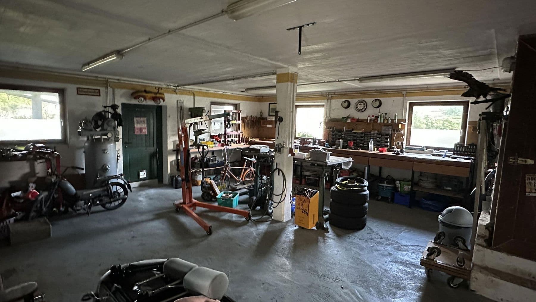 Prodej domu 200 m², pozemek 1.500 m², Rötgesbüttel, Dolní Sasko Prodej domu 200 m², pozemek 1.500 m², Rötgesbüttel, Dolní Sasko