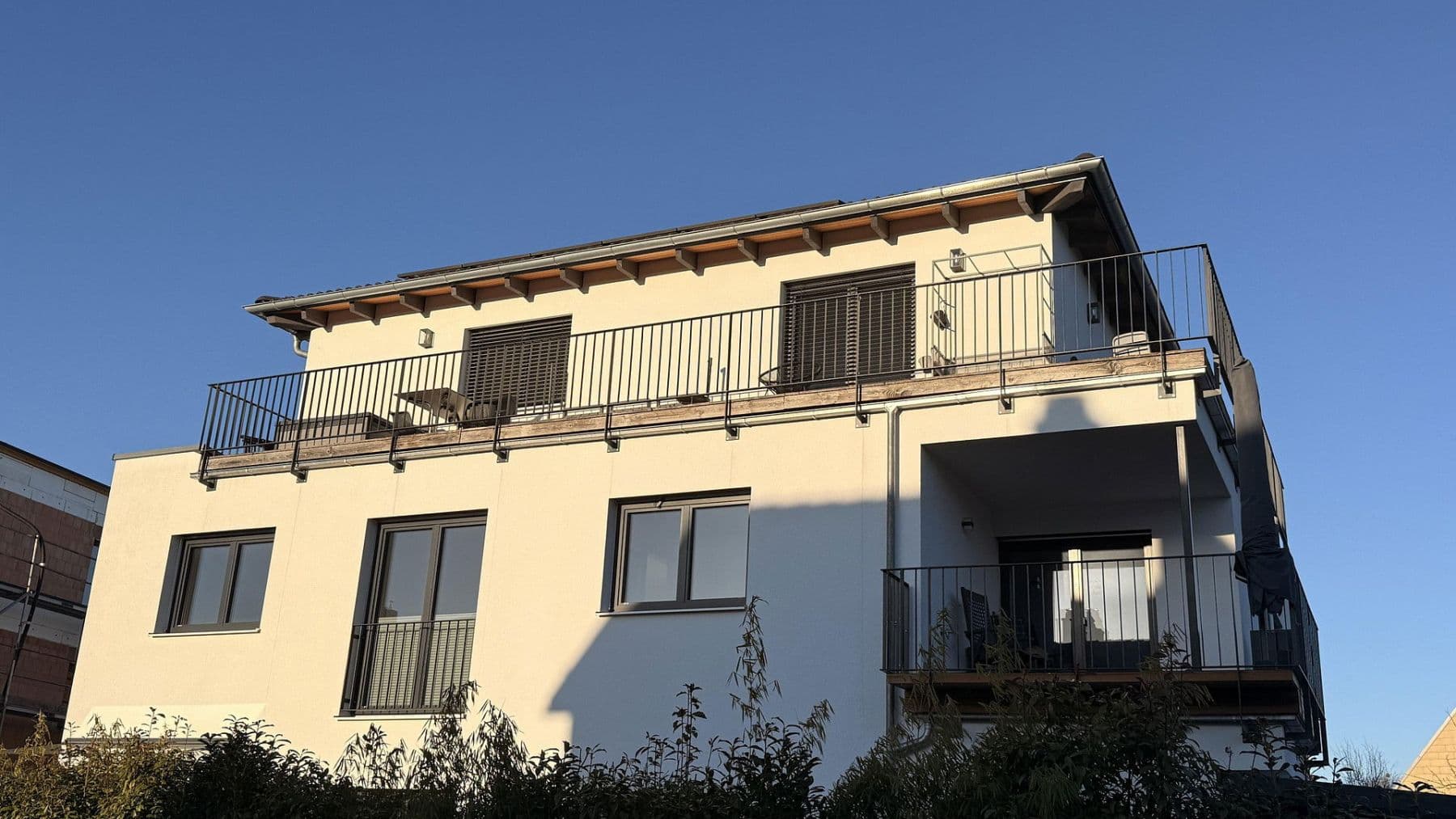 Pronájem bytu 3+1 86 m², Neusatzer Straße 5, München, Bavorsko Pronájem bytu 3+1 86 m², Neusatzer Straße 5, München, Bavorsko