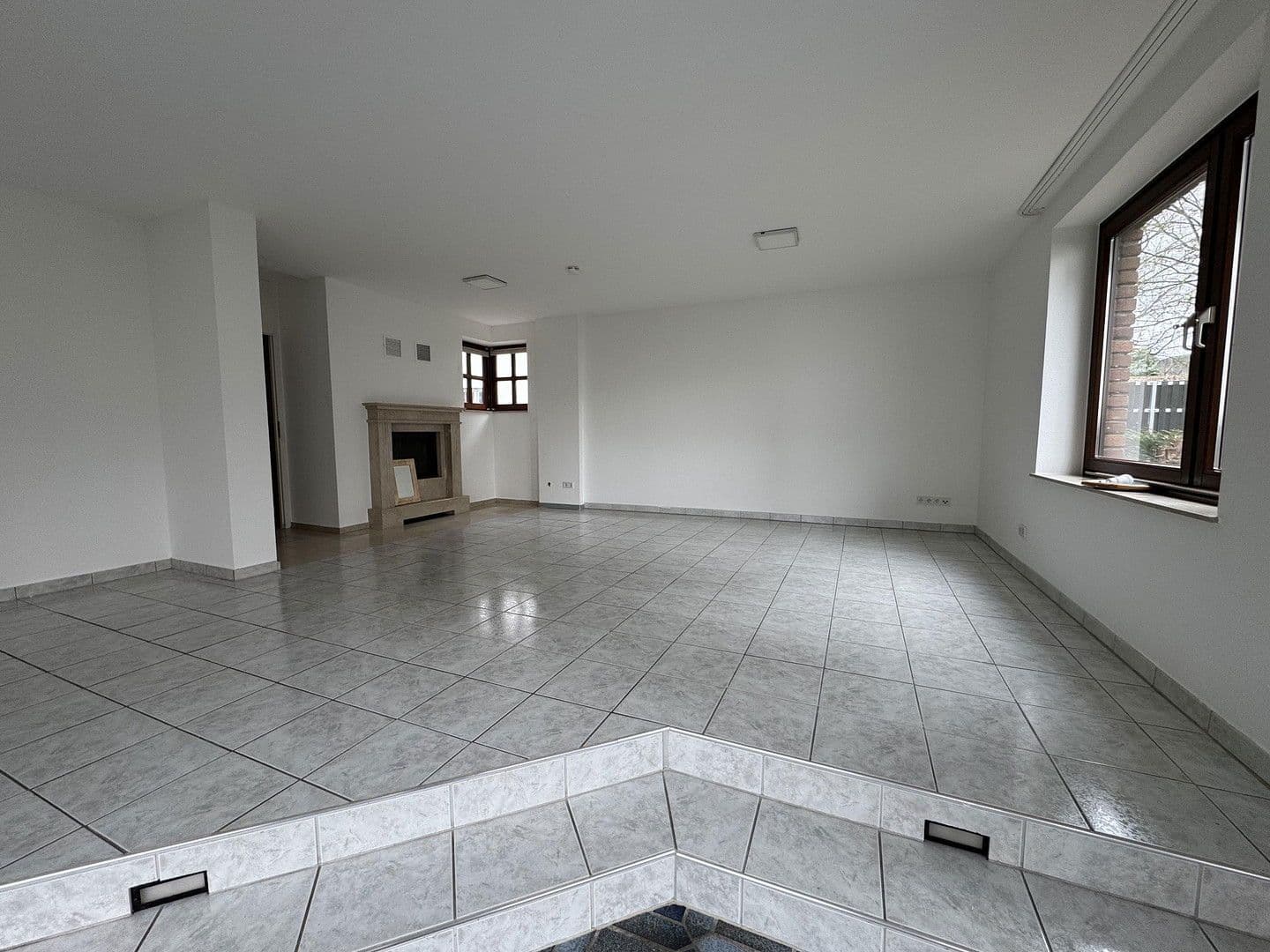 Pronájem bytu 4+1 109 m², Drosselweg 47, Bergisch Gladbach, Severní Porýní-Vestfálsko Pronájem bytu 4+1 109 m², Drosselweg 47, Bergisch Gladbach, Severní Porýní-Vestfálsko