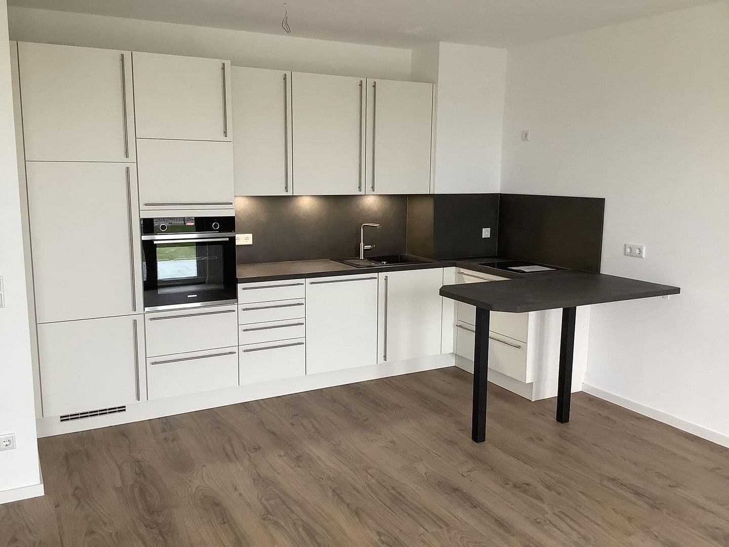 Pronájem bytu 2+1 63 m², Straße am Berg 19f, Bentwisch, Mecklenburg-Vorpommern Pronájem bytu 2+1 63 m², Straße am Berg 19f, Bentwisch, Mecklenburg-Vorpommern