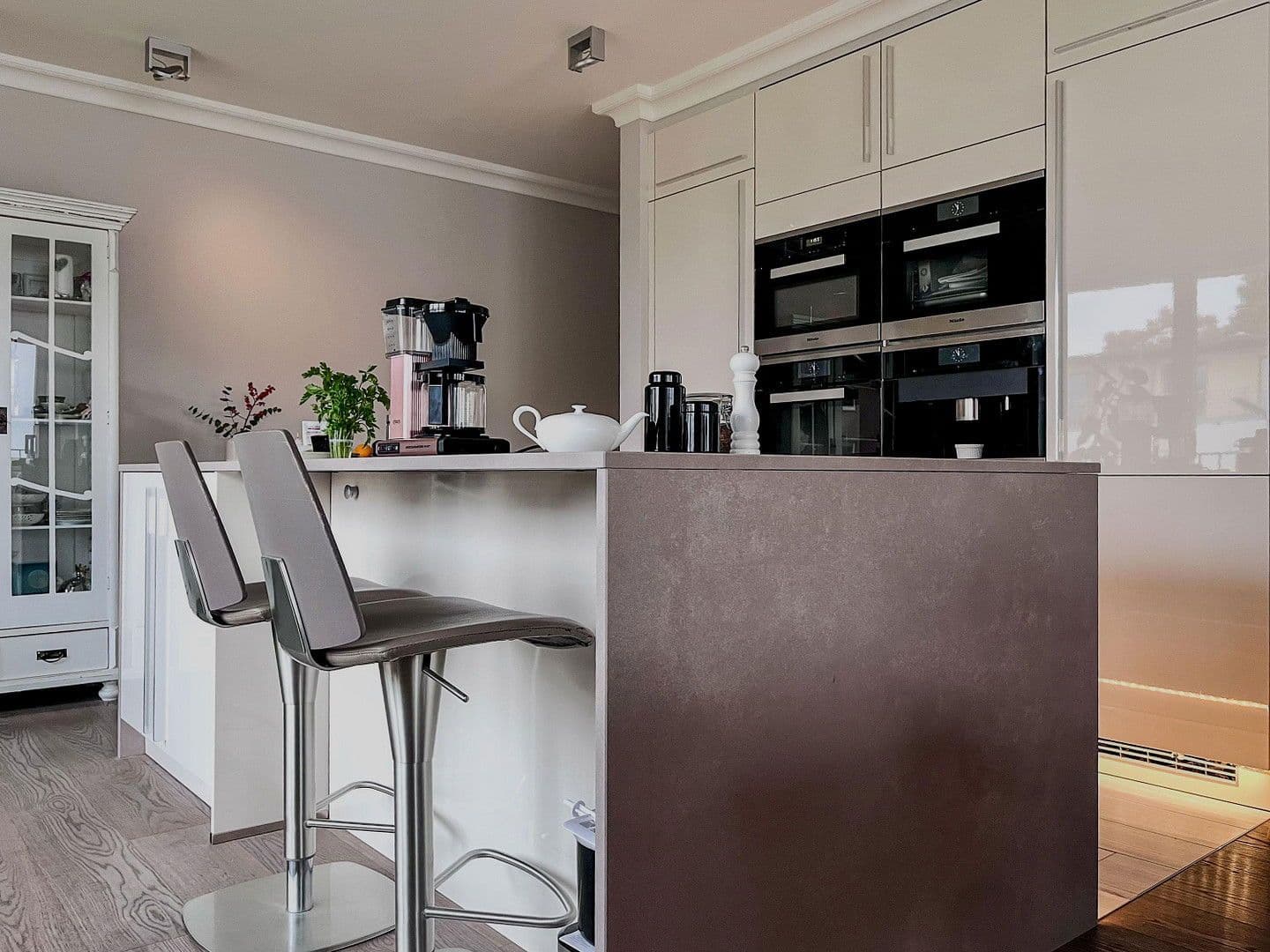 Prodej bytu 3+1 101 m², Hamburg, Hamburg Prodej bytu 3+1 101 m², Hamburg, Hamburg