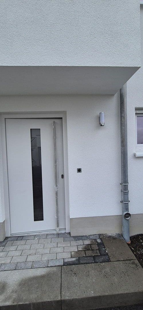 Pronájem domu 140 m², pozemek 100 m², Veckerhagenerstr. 4, Fuldatal, Hessen Pronájem domu 140 m², pozemek 100 m², Veckerhagenerstr. 4, Fuldatal, Hessen