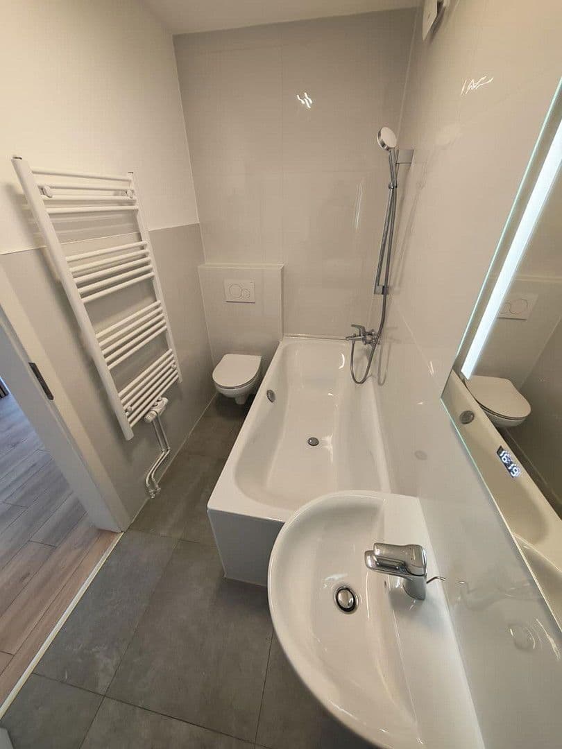 Prodej bytu 2+1 75 m², Albrechtstr. 22, Bremen, Bremen Prodej bytu 2+1 75 m², Albrechtstr. 22, Bremen, Bremen