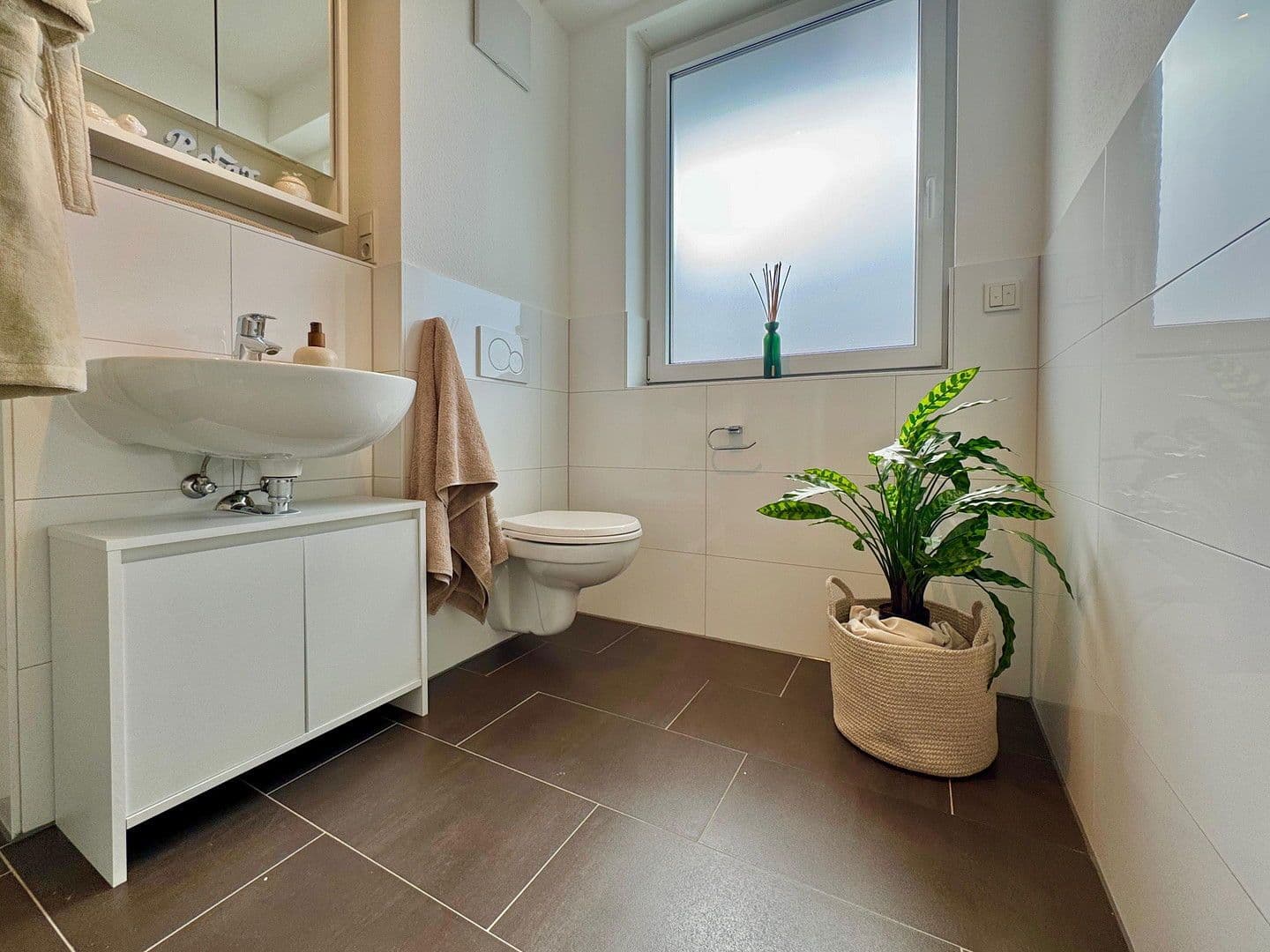 Pronájem bytu 1+1 45 m², Endenicher Str. 308, Bonn, Severní Porýní-Vestfálsko Pronájem bytu 1+1 45 m², Endenicher Str. 308, Bonn, Severní Porýní-Vestfálsko