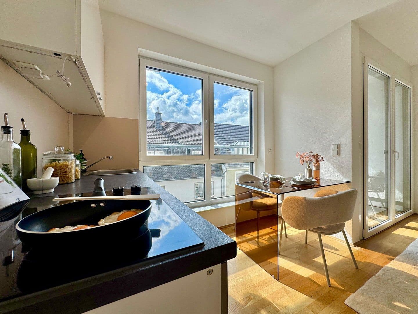 Pronájem bytu 1+1 45 m², Endenicher Str. 308, Bonn, Severní Porýní-Vestfálsko Pronájem bytu 1+1 45 m², Endenicher Str. 308, Bonn, Severní Porýní-Vestfálsko