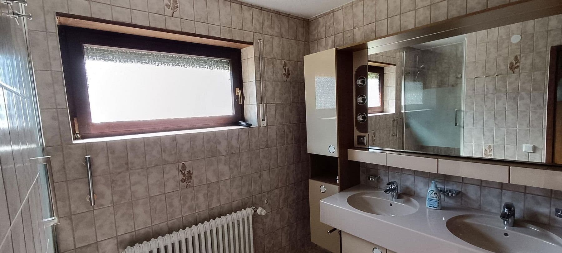 Prodej domu 240 m², pozemek 781 m², Bretten, Bádensko-Württembersko Prodej domu 240 m², pozemek 781 m², Bretten, Bádensko-Württembersko