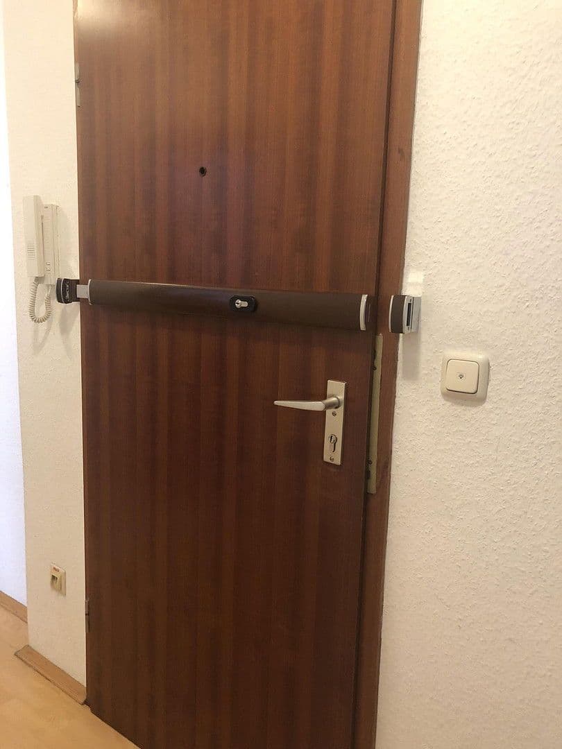 Pronájem bytu 2+1 70 m², Oederweg, FRANKFURT AM MAIN, Hessen Pronájem bytu 2+1 70 m², Oederweg, FRANKFURT AM MAIN, Hessen