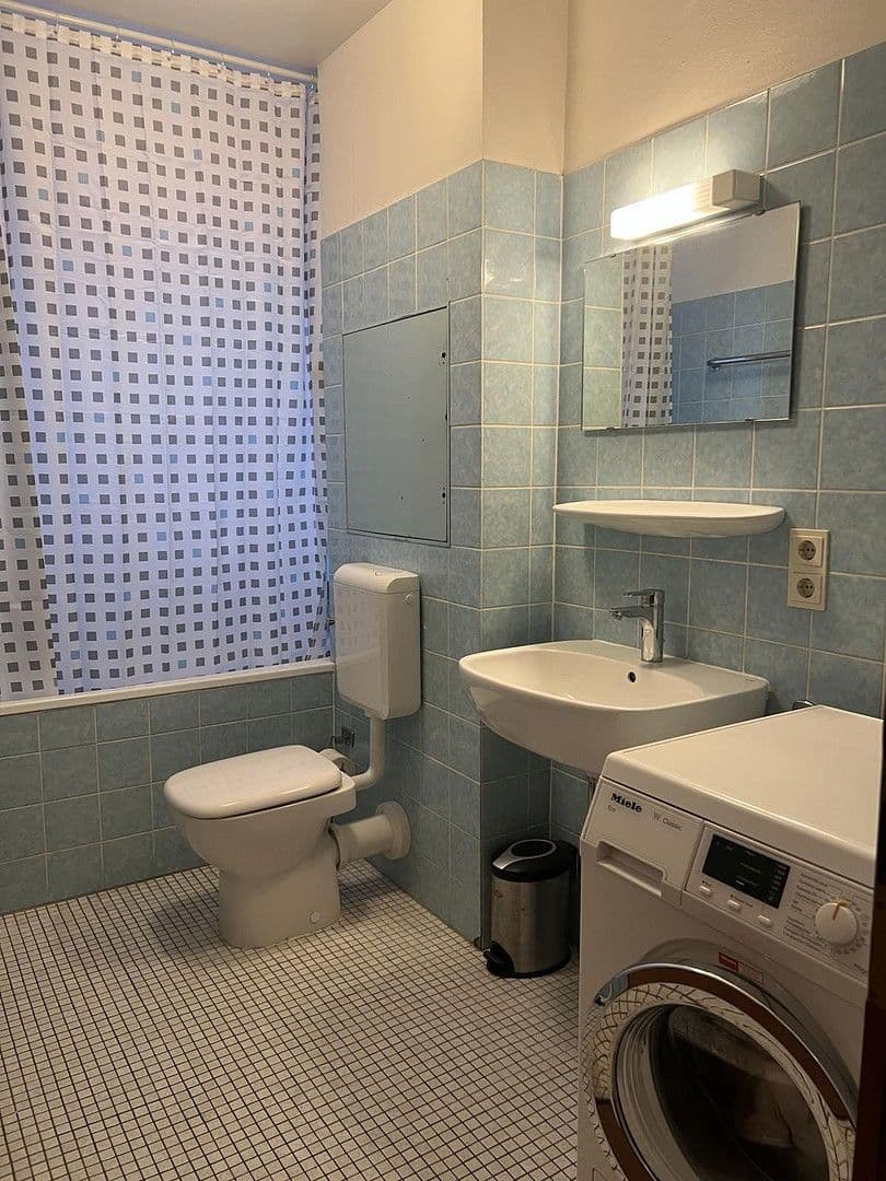 Pronájem bytu 2+1 70 m², Oederweg, FRANKFURT AM MAIN, Hessen Pronájem bytu 2+1 70 m², Oederweg, FRANKFURT AM MAIN, Hessen