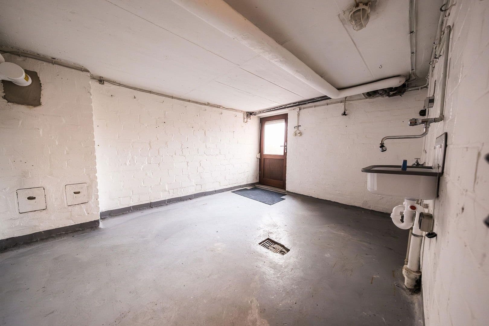 Prodej domu 95 m², pozemek 140 m², Stuhr, Dolní Sasko Prodej domu 95 m², pozemek 140 m², Stuhr, Dolní Sasko