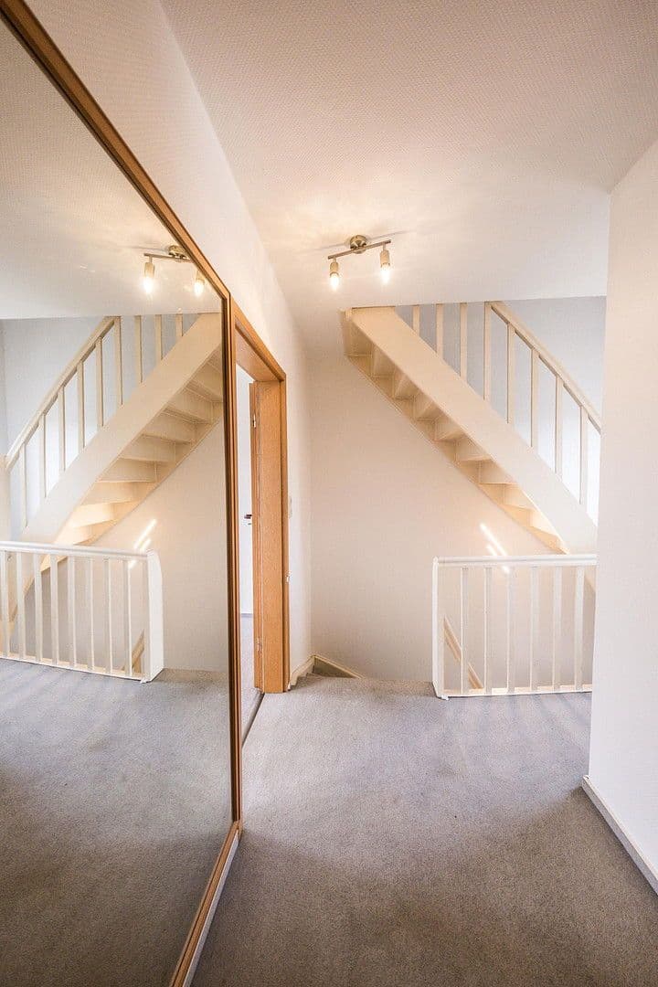 Prodej domu 95 m², pozemek 140 m², Stuhr, Dolní Sasko Prodej domu 95 m², pozemek 140 m², Stuhr, Dolní Sasko