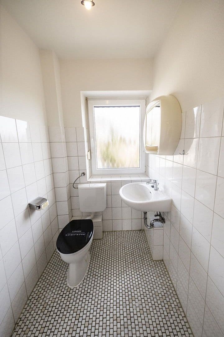 Prodej domu 95 m², pozemek 140 m², Stuhr, Dolní Sasko Prodej domu 95 m², pozemek 140 m², Stuhr, Dolní Sasko